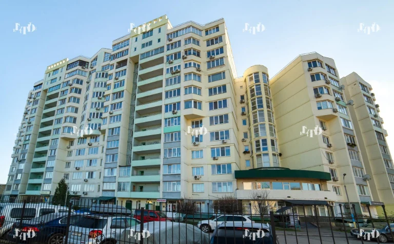 For Sale: 3-bedroom, 110 sq.m. apartment in the "Edem" residential complex, Chubinського st., Brovary.