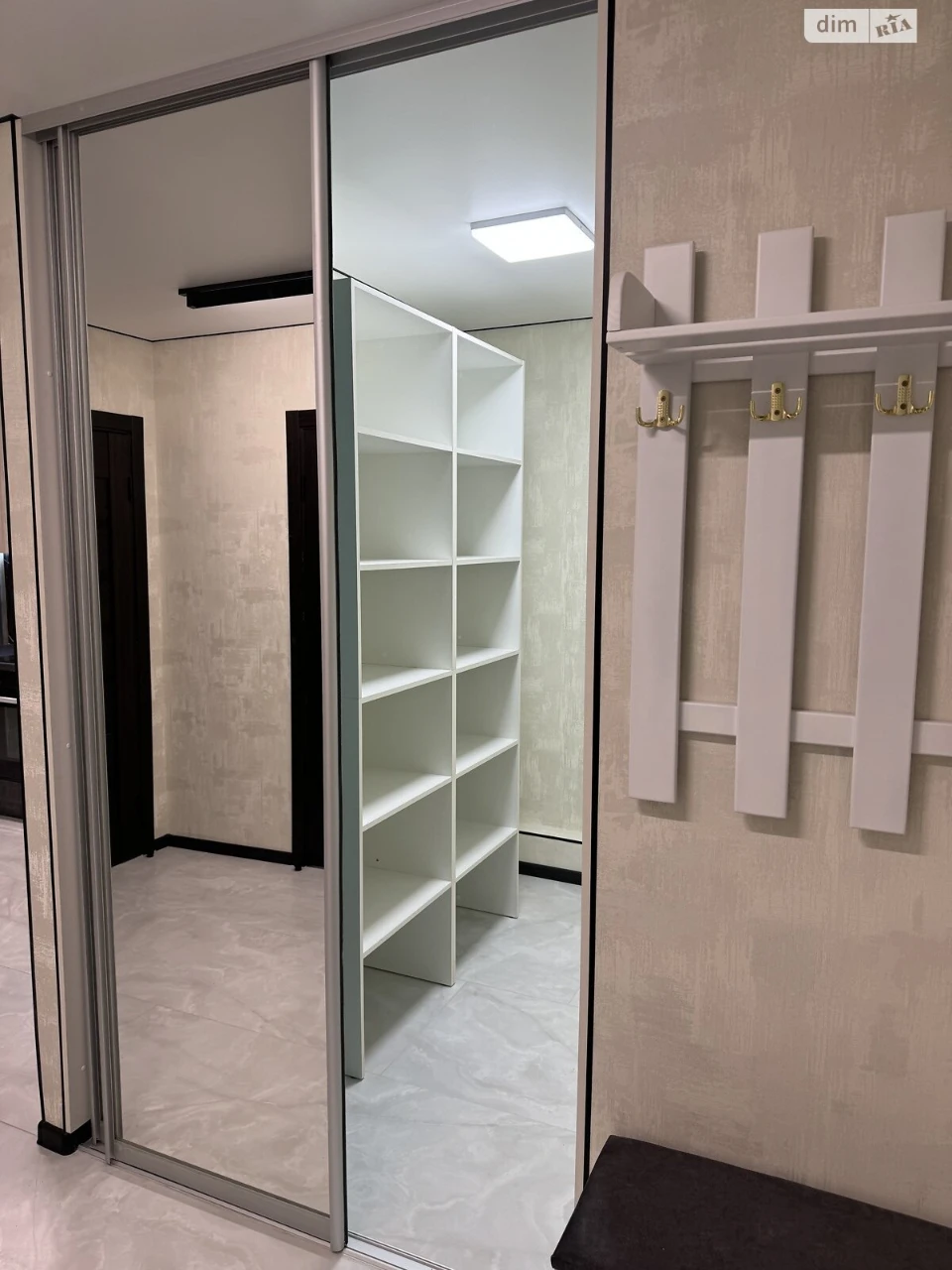 Продаж Квартира Масив