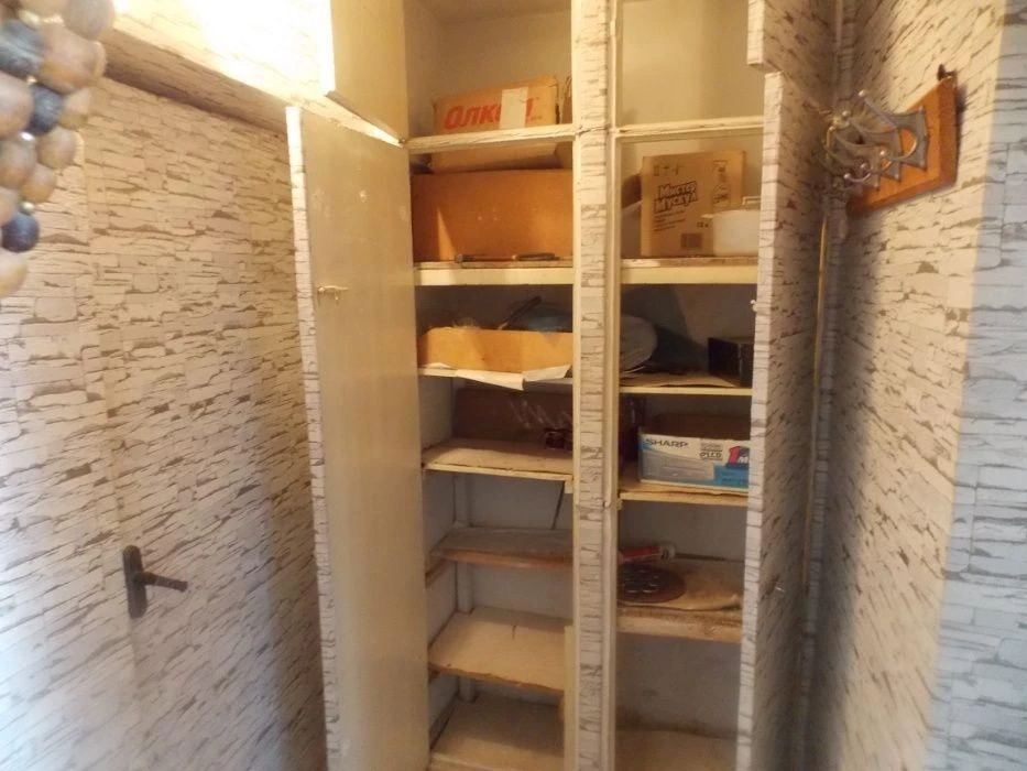Продається 1-кімнатна квартира, Бровари, центр