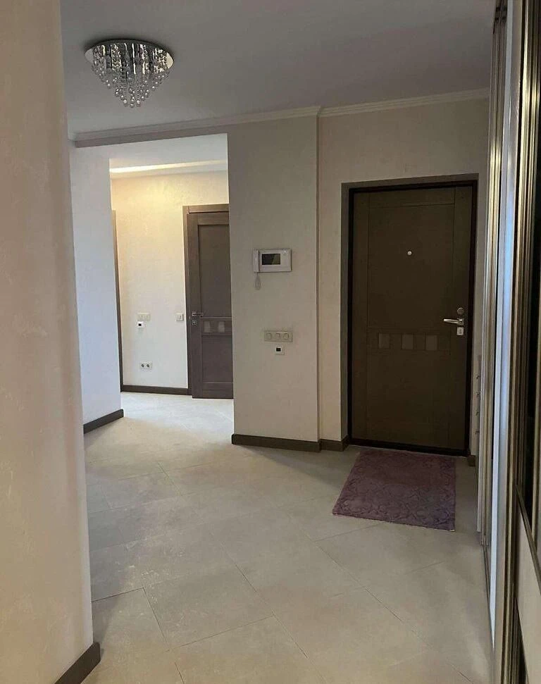 Продам 3-к квартиру 113м.кв. вул. Павла Чубинського 3, DM