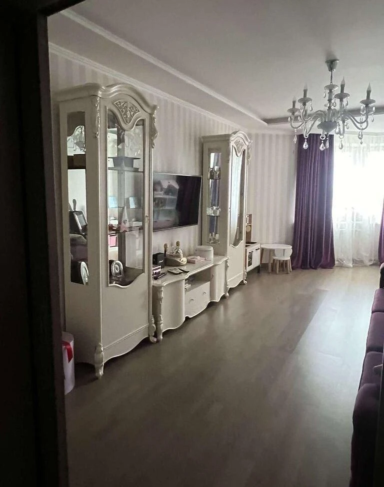 Продам 3-к квартиру 113м.кв. вул. Павла Чубинського 3, DM