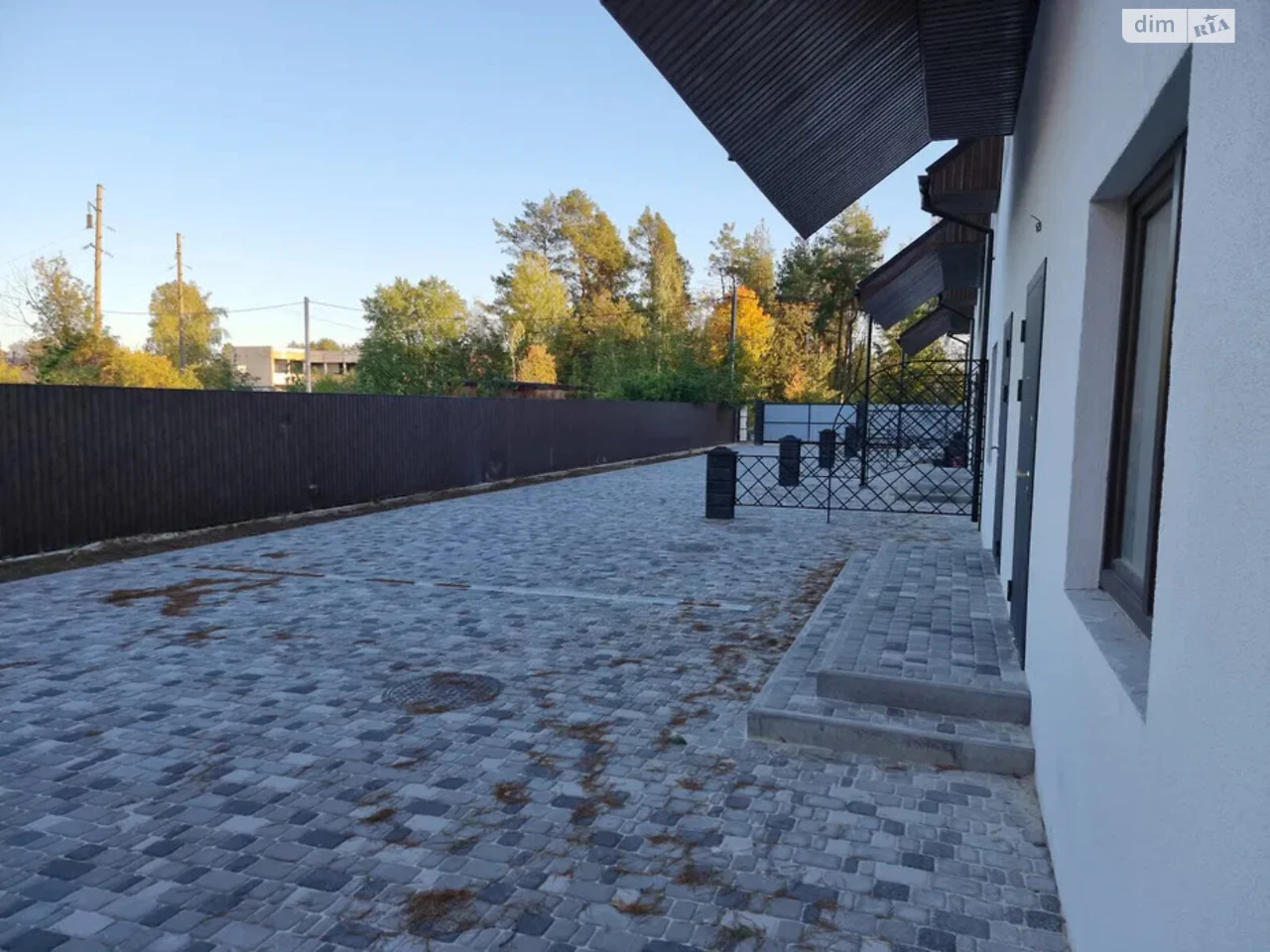 Продаж Квартири в Таунхаусі