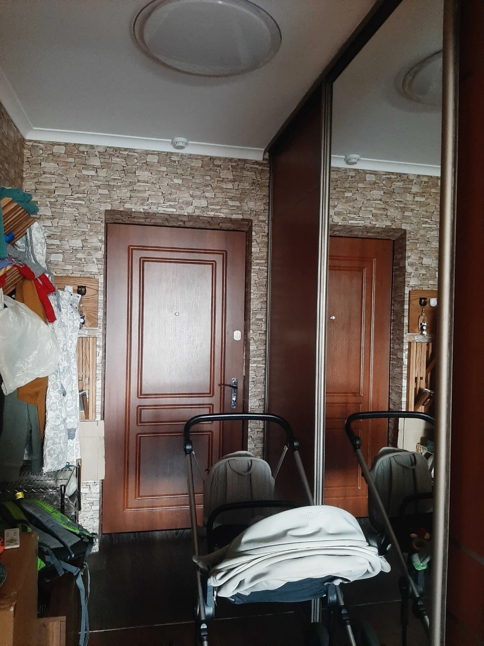 Продається 1 кімнатна квартира по вулиці Симона Петлюри 36а
