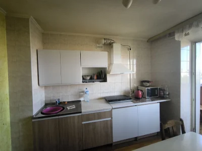 Продам 3 Бровари Грушевського