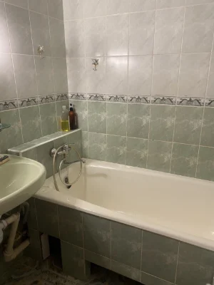 Продам 3 Бровари Грушевського