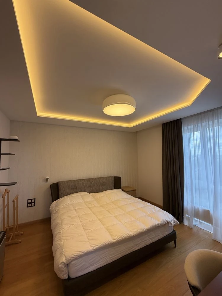 Преміальна квартира  в ЖК «Зелений квартал» 3 кімнати 235 00