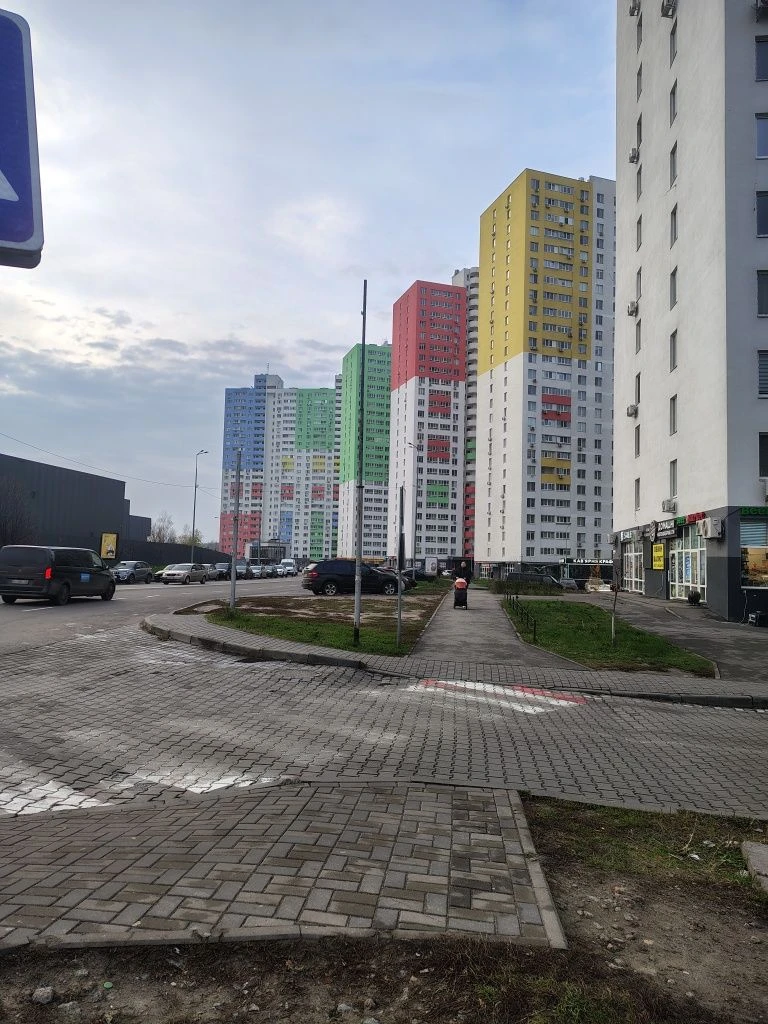 Sale of a 2-room apartment at Kyivska Street 111, Atlant Residence.