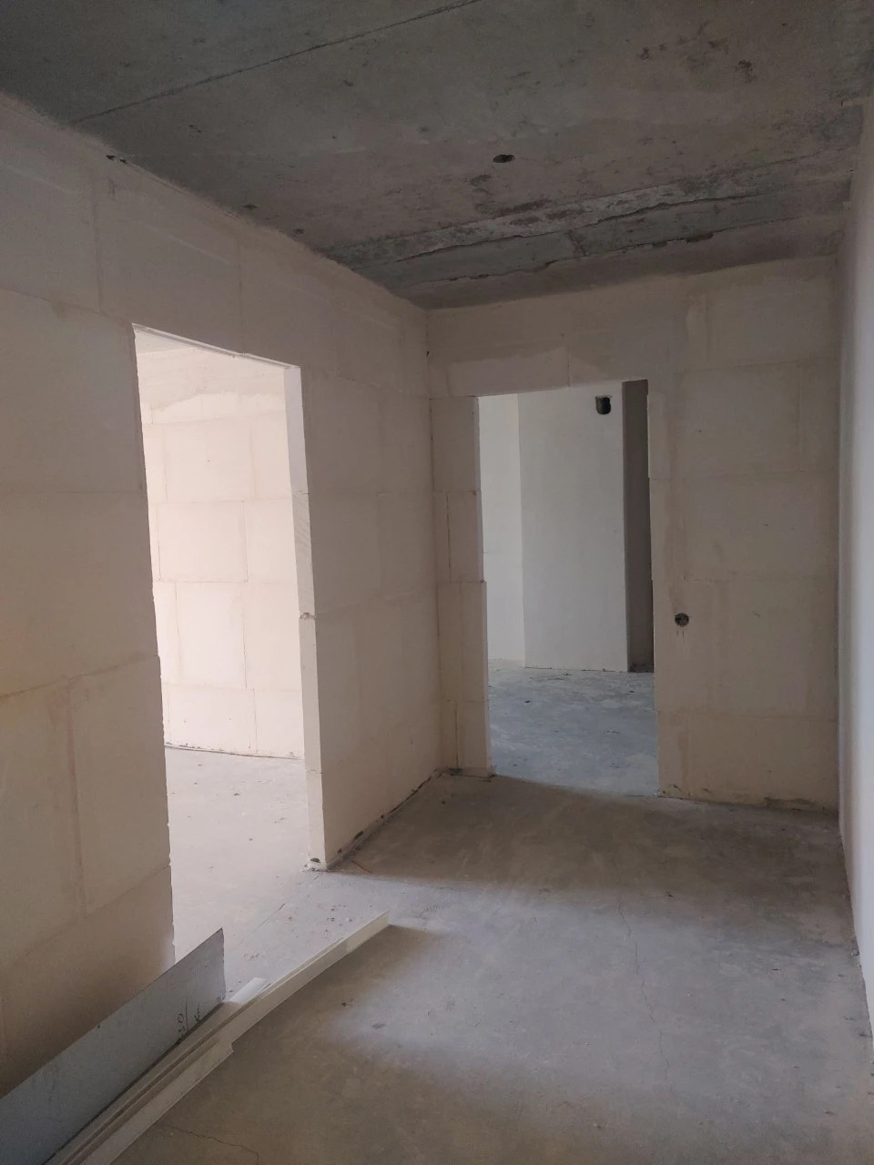 Sale of a 2-room apartment at Kyivska Street 111, Atlant Residence.