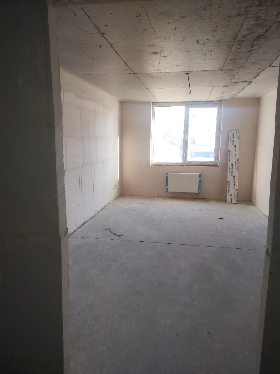Sale of a 2-room apartment at Kyivska Street 111, Atlant Residence.