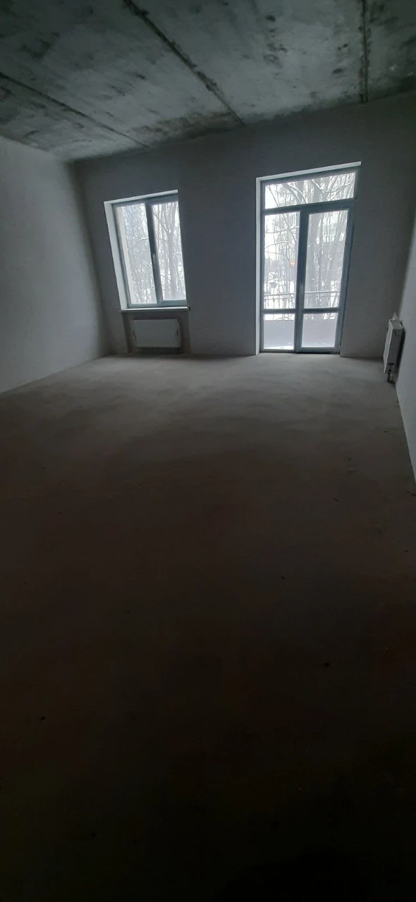 Продаж 3к. 131м біля Терміналу з автономним газовим опалення