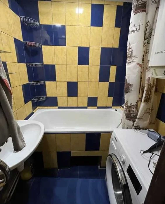 2х кімнатна на Пд-Зх по Львівському шосе (біля Базару), 2й п