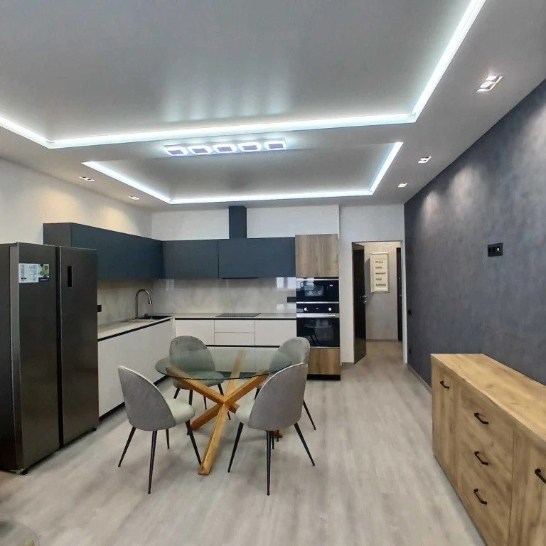 Apartment for sale: Savannah City, excellent modern 3-level apartment