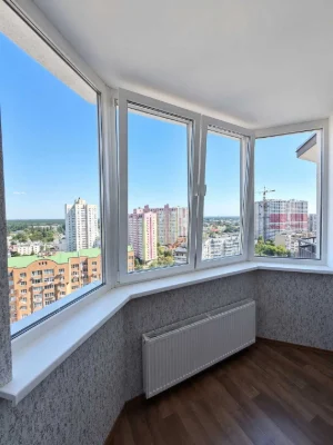 3 кімнатна,Симона Петлюри 21-б, генератор, бомбосховище, Вла