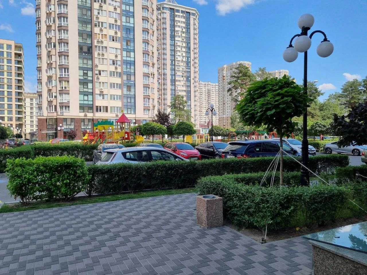 Продаж 1к квартири, Зелений квартал, Чорновола 11, від власн