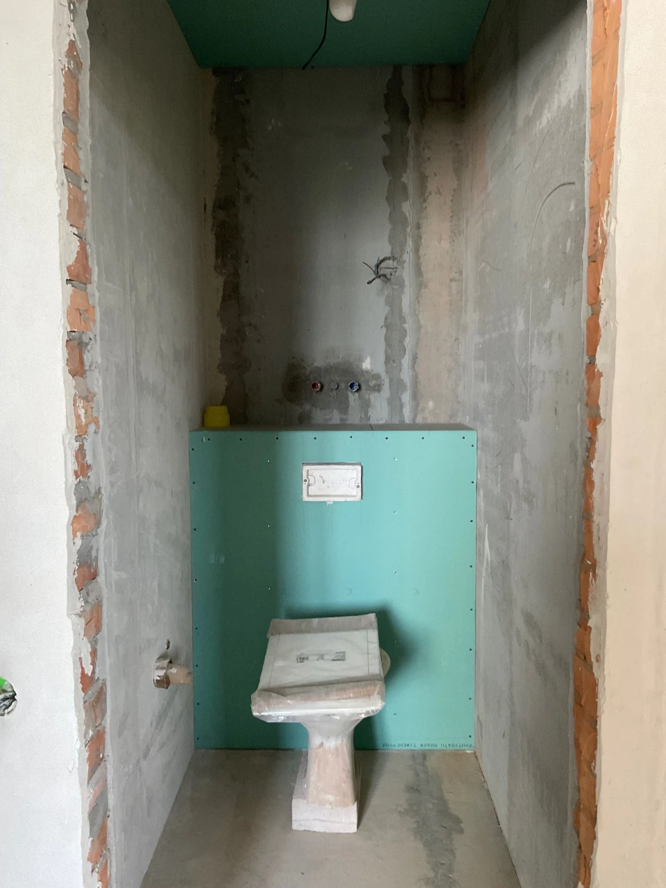 Price Reduced! Apartment for Sale: "Lesovy Kvartal" - 2-room apartment