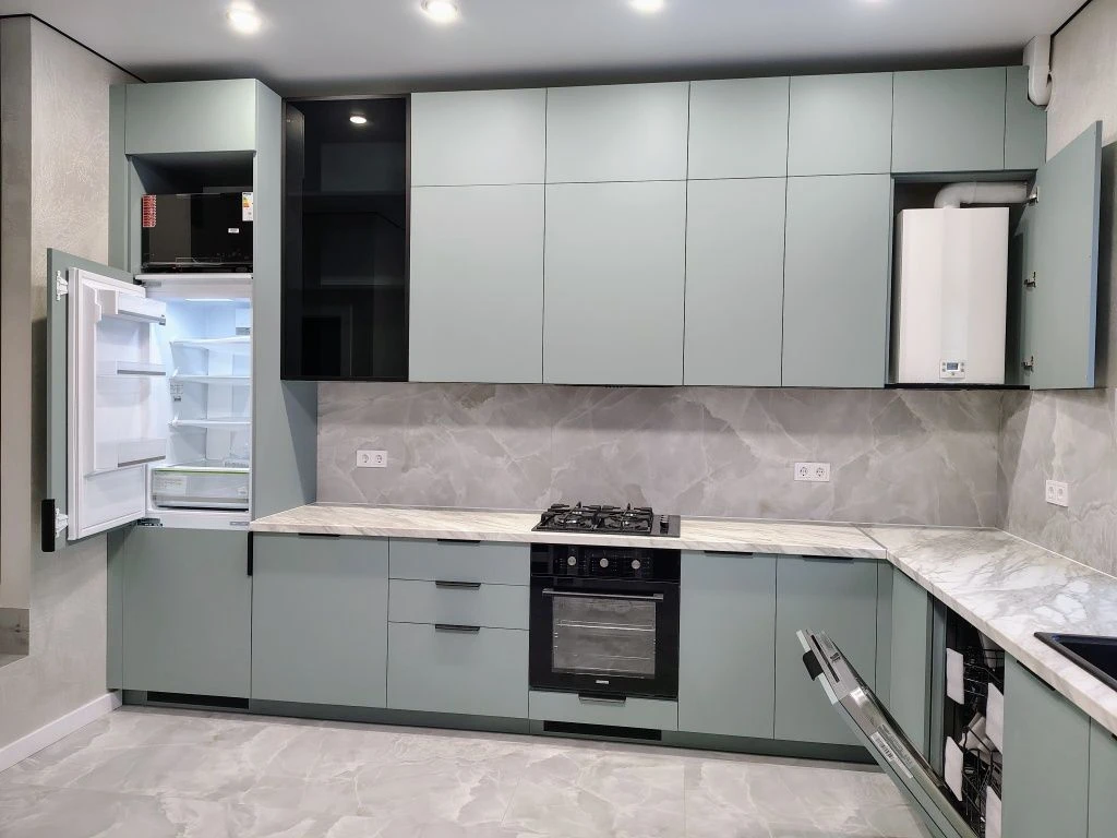 Sale of townhouse with renovation. 10 minutes from the center