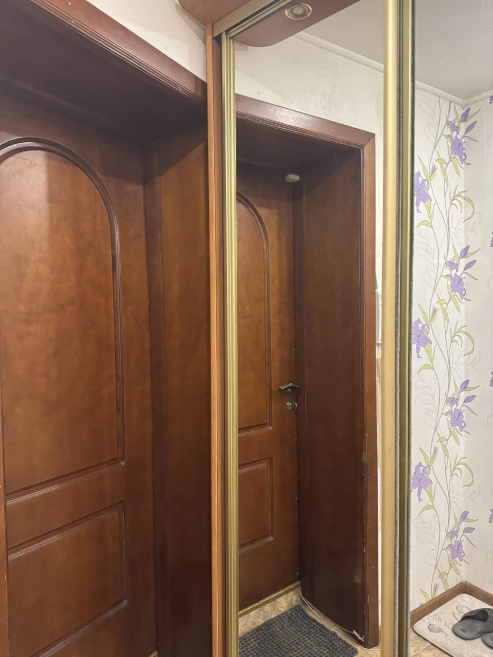 Квартира двокімнатна у центрі Василькова продаж