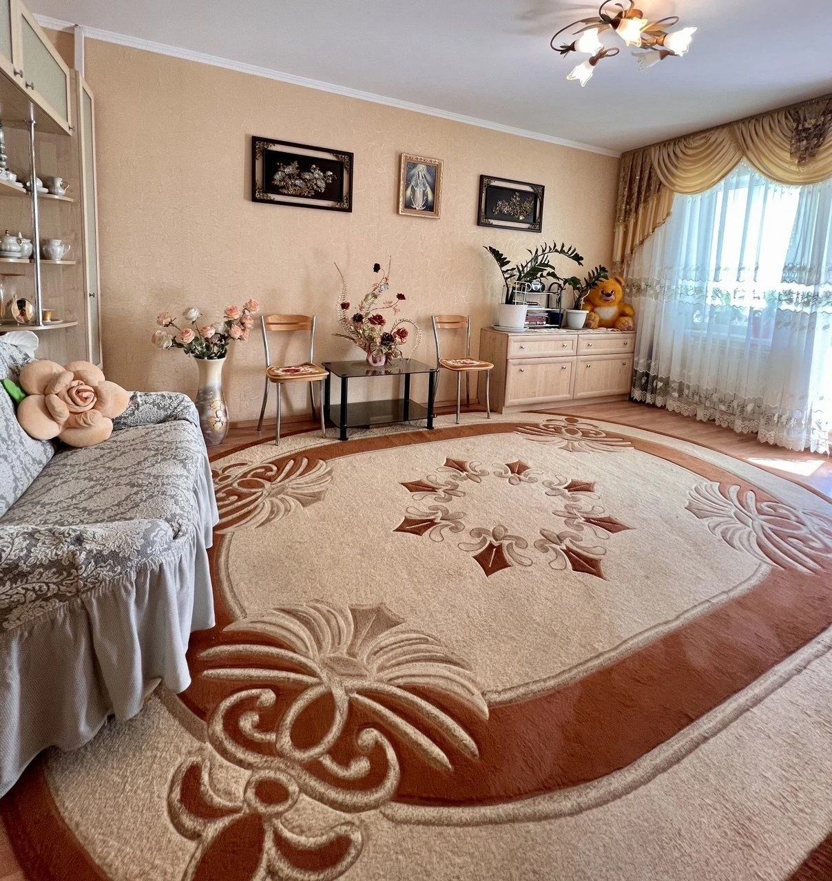 Продажа просторной 3-комнатной квартиры. Район: Мистечко