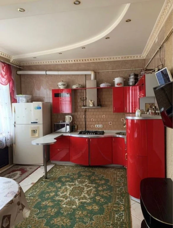 For sale 4-room apartment in Vasilkov