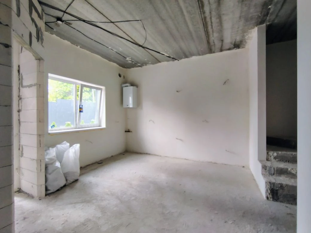 2-room apartment for sale. Vasylkiv. No commission. Ye-oselya
