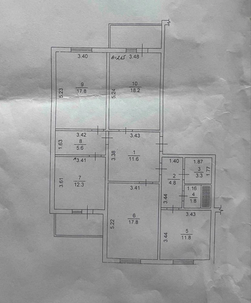 Sale of a four-room apartment. Oschadbank.