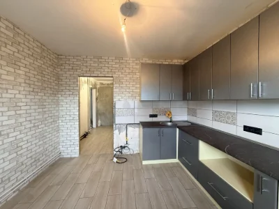 Sale of a four-room apartment. Oschadbank.