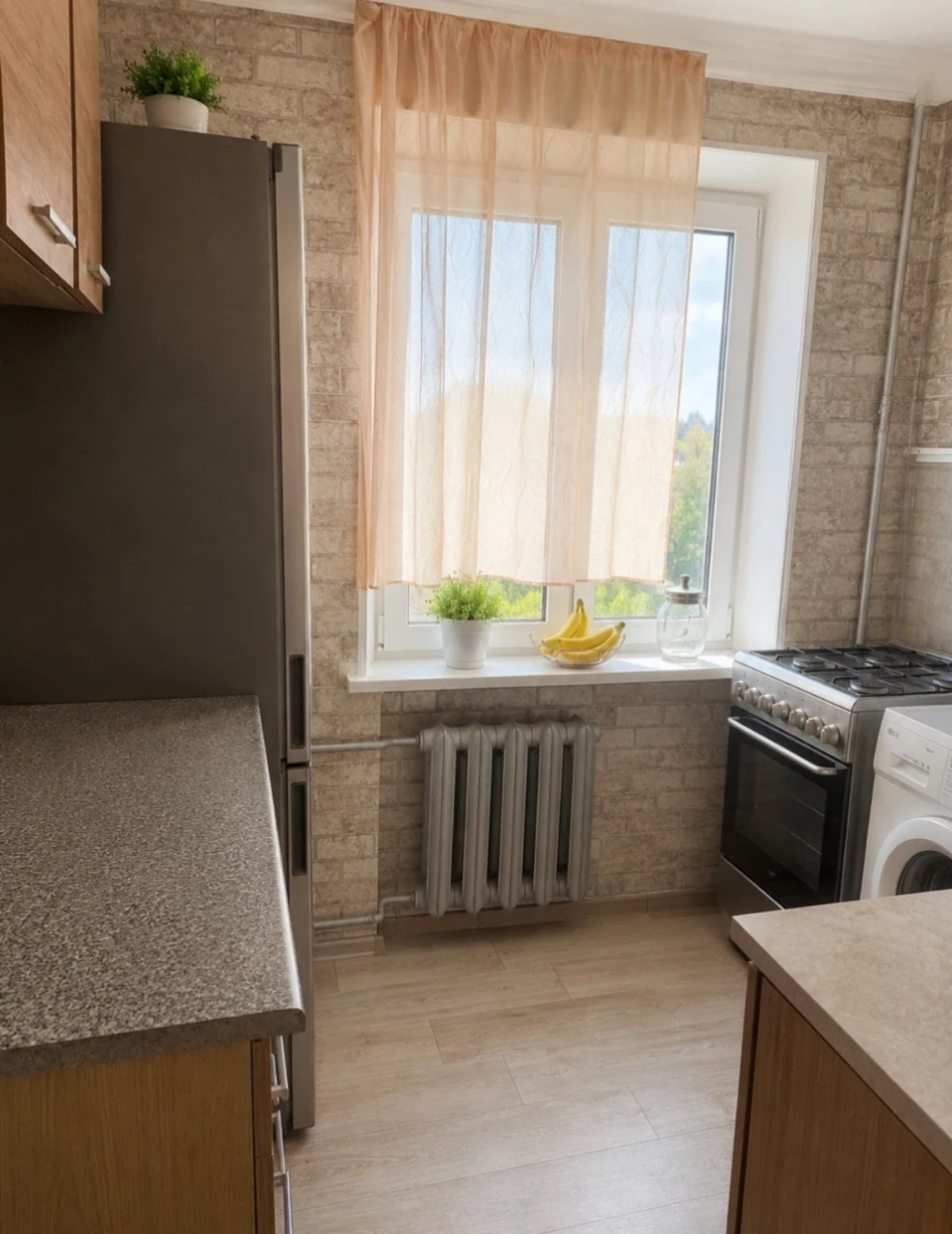 Selling 3 room apartment with renovation! Working with Certificates!