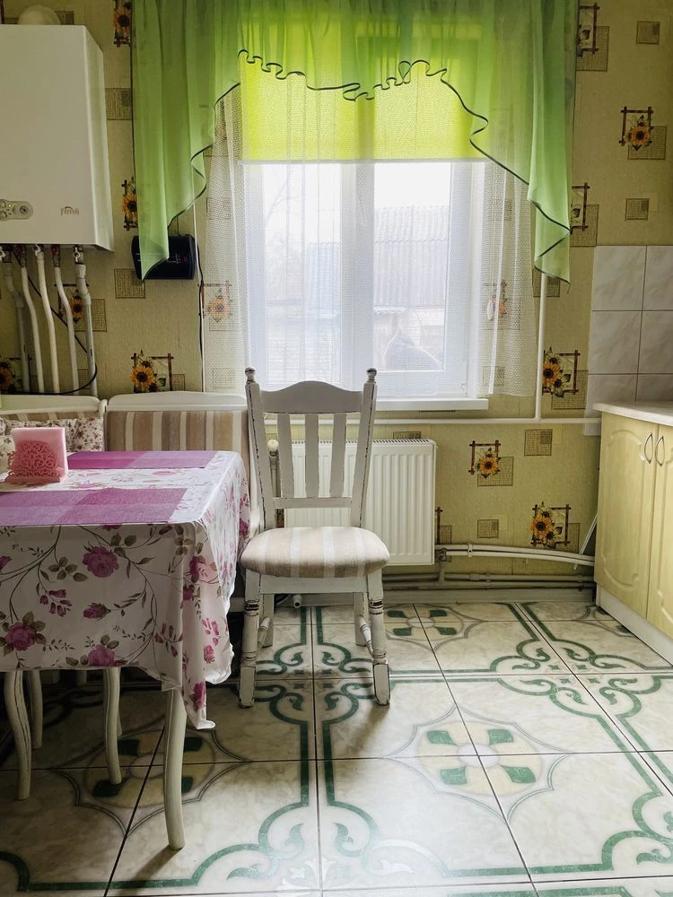 Apartment for sale in a one-story private house