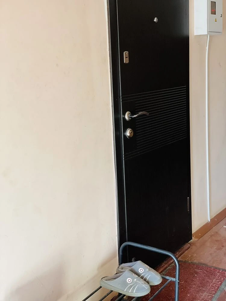 Apartment for sale in a one-story private house