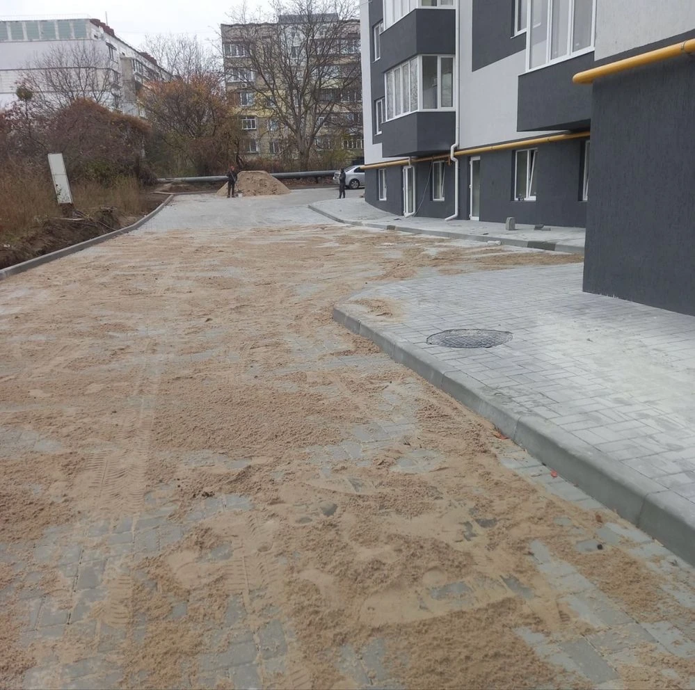 Продаж !! Квартира - 92,9 м² (700$/м²)