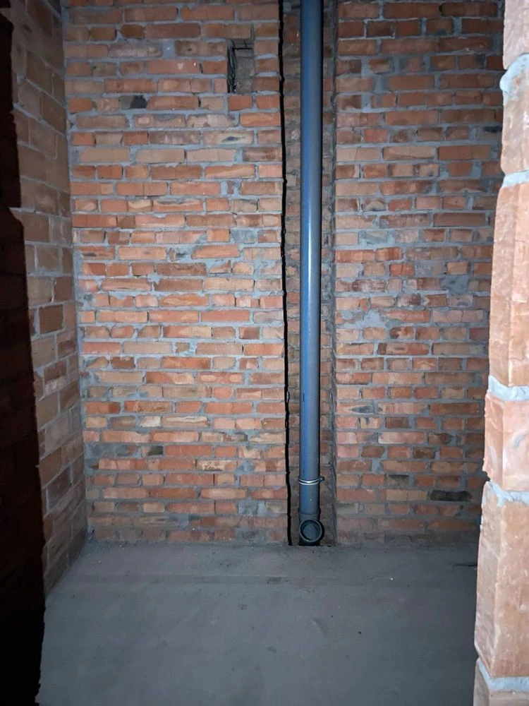 Продаж !! Квартира - 92,9 м² (700$/м²)
