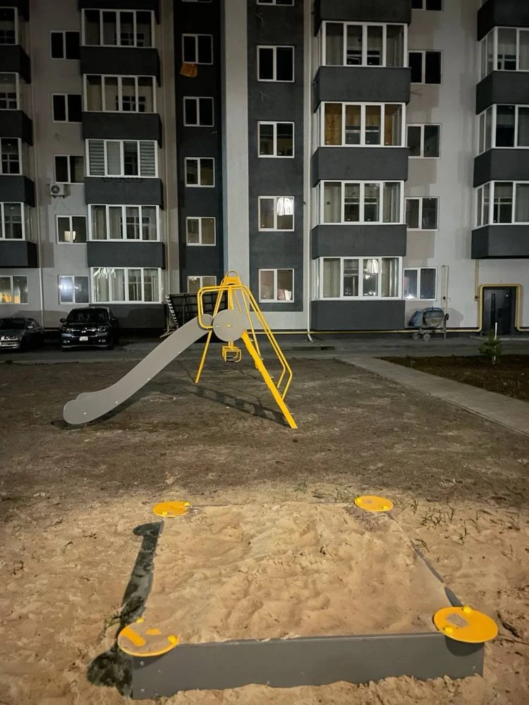 ПРОДАЖ !! Квартира - 92,3м2, - (700/м2)