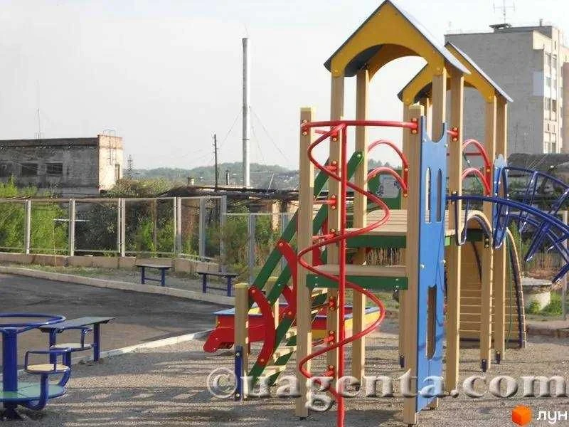 Продається 3-кімнатна квартира