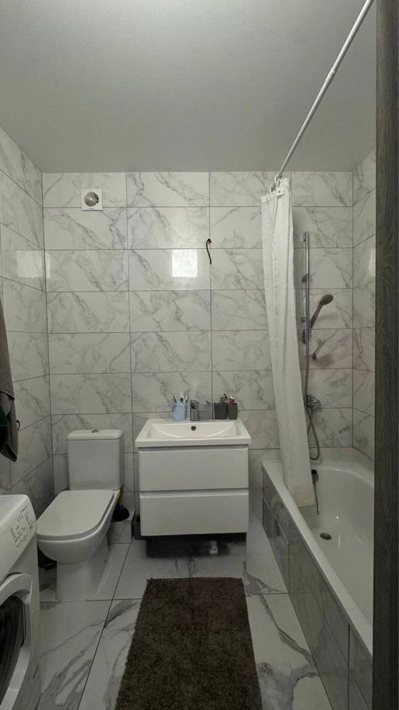 Продам 1-квартиру 35 кв.м. з ремонтом, новий будинок, 3-й по