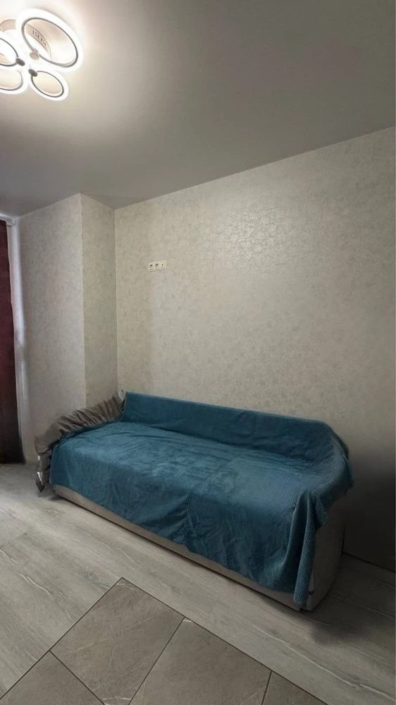 Продам 1-квартиру 35 кв.м. з ремонтом, новий будинок, 3-й по