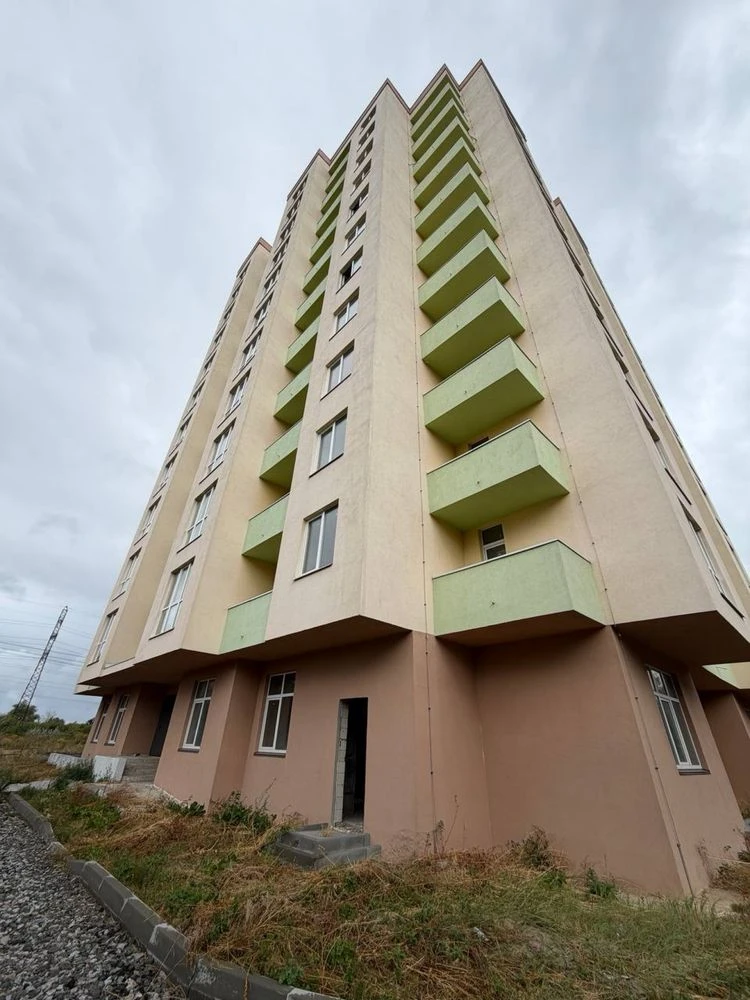 Продам 1-кімнатну квартиру 43 м², 1 поверх | ЖК «Зіркова Вежа», Виш