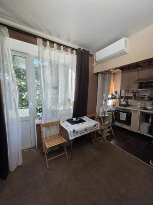 Dorohozhychi Apartment for sale with major renovation.