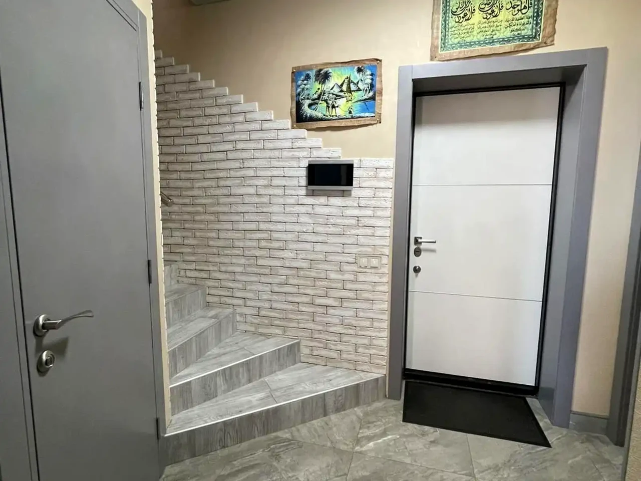 Продаж квартири 4-кімн. 122 м² 10/11 пов.