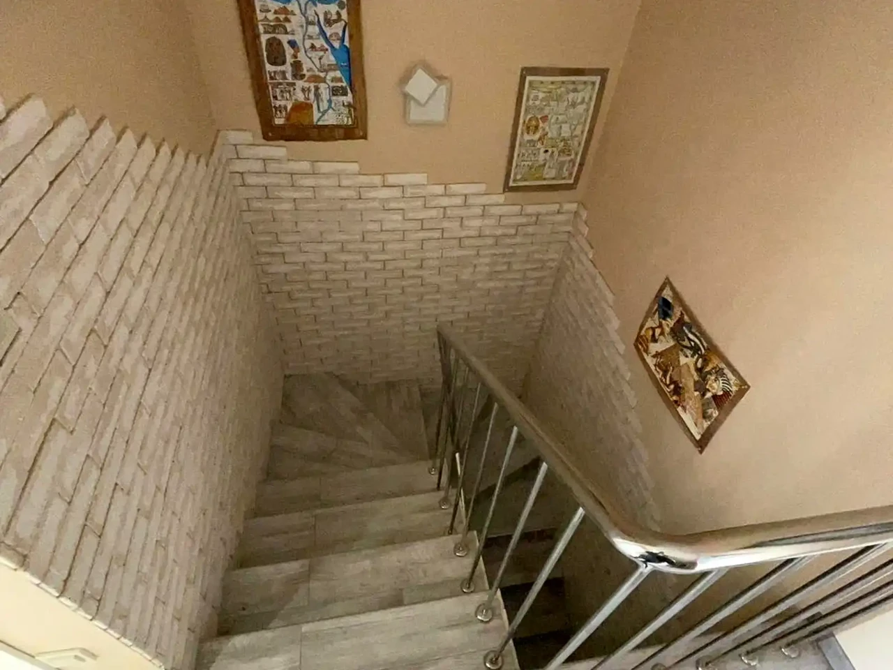 Продаж квартири 4-кімн. 122 м² 10/11 пов.