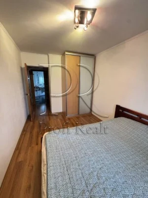 Продається  3 кімн. квартира в м. Вишгород, вул. Набережна