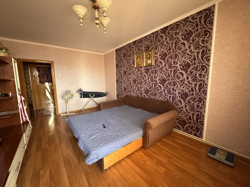 For Sale: 3-room apartment in the center of Vyshnograd