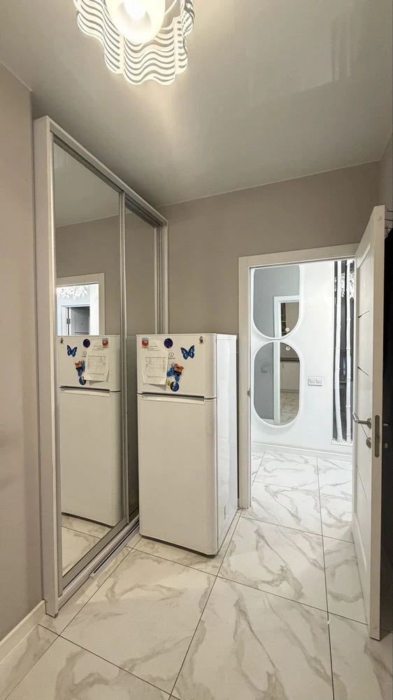 Продам 2-х кімнатну квартиру 92 кв.м з терасою у Вишгороді Ж