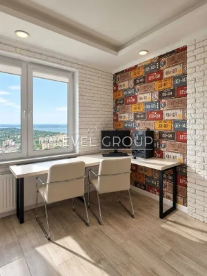 Sale of a modern 2-bedroom apartment in the "Yaroslavychi-2" residential complex, Vys