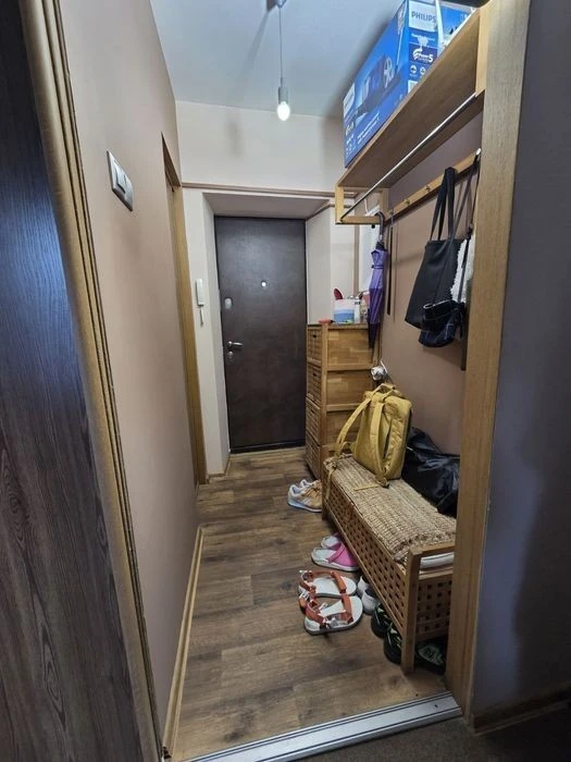 Dorohozhychi Apartment for sale with major renovation.