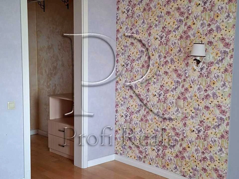 Apartment. Vyshorod, Kvitkovy Prosv.