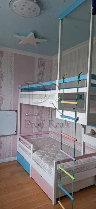 Продаж 3 кімн. квартири в м.Вишгород Квітковий провулок