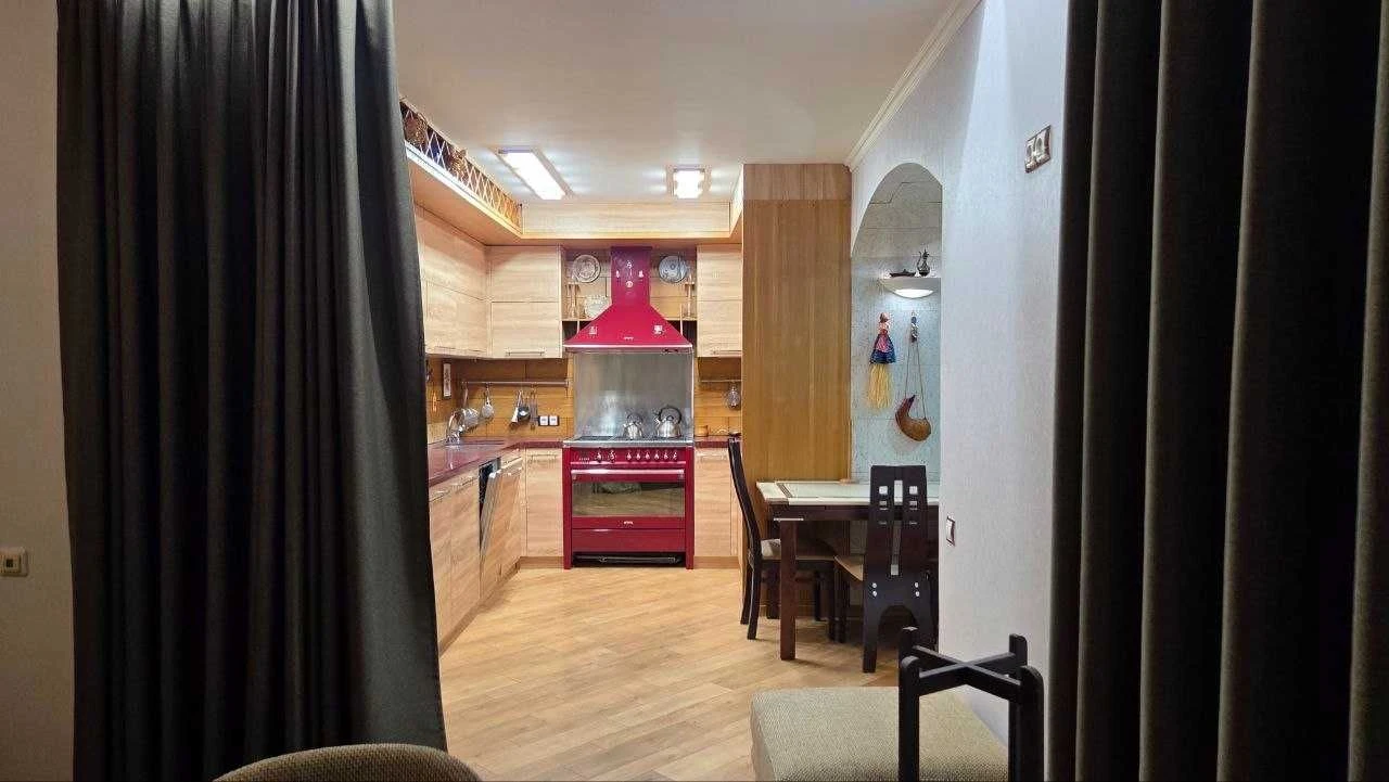 Two-bedroom apartment for sale, 91.8 sq.m. with renovation in the center
