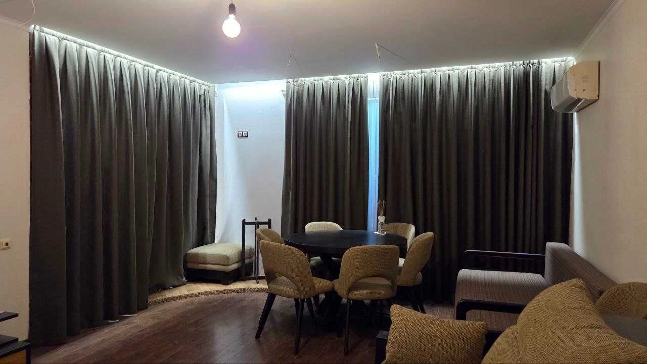 Two-bedroom apartment for sale, 91.8 sq.m. with renovation in the center