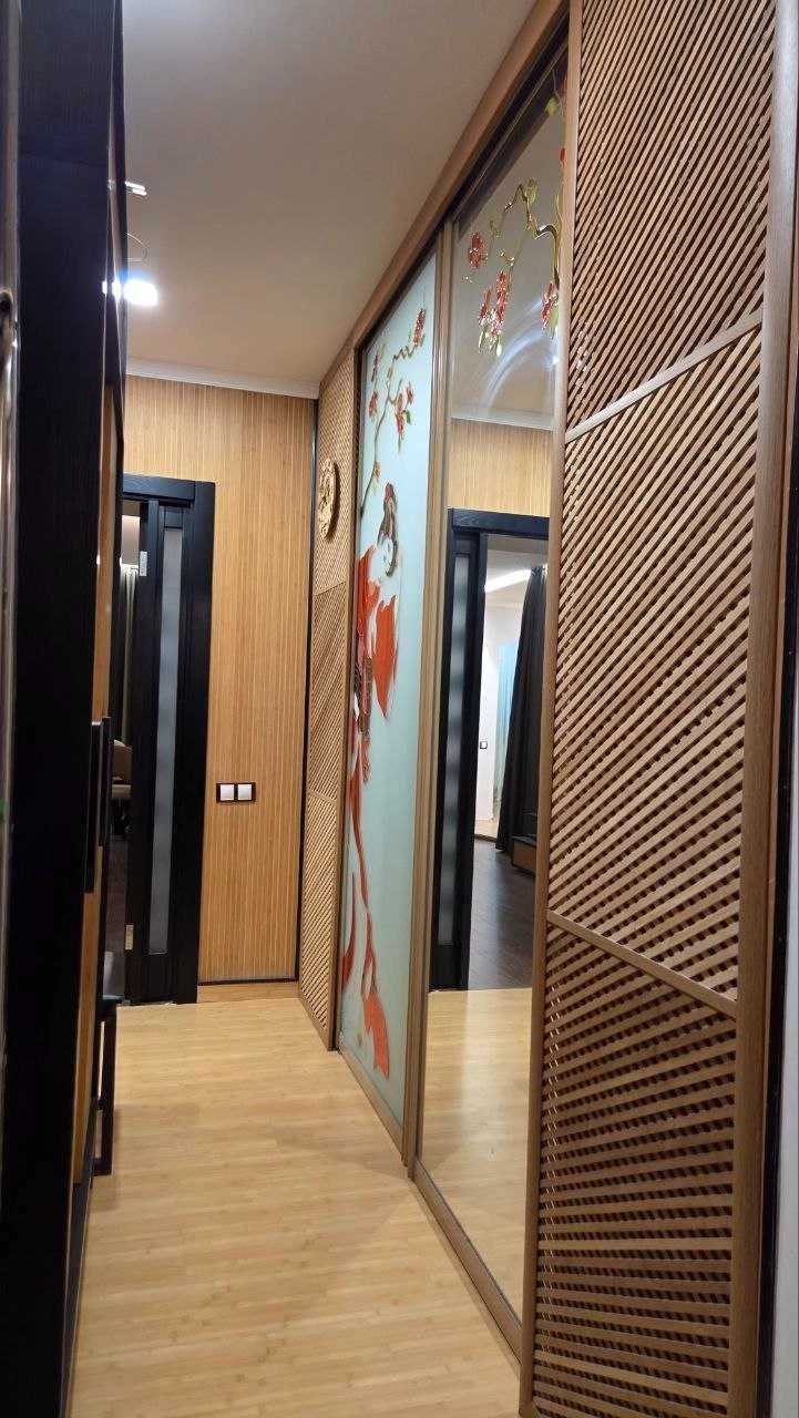 Two-bedroom apartment for sale, 91.8 sq.m. with renovation in the center