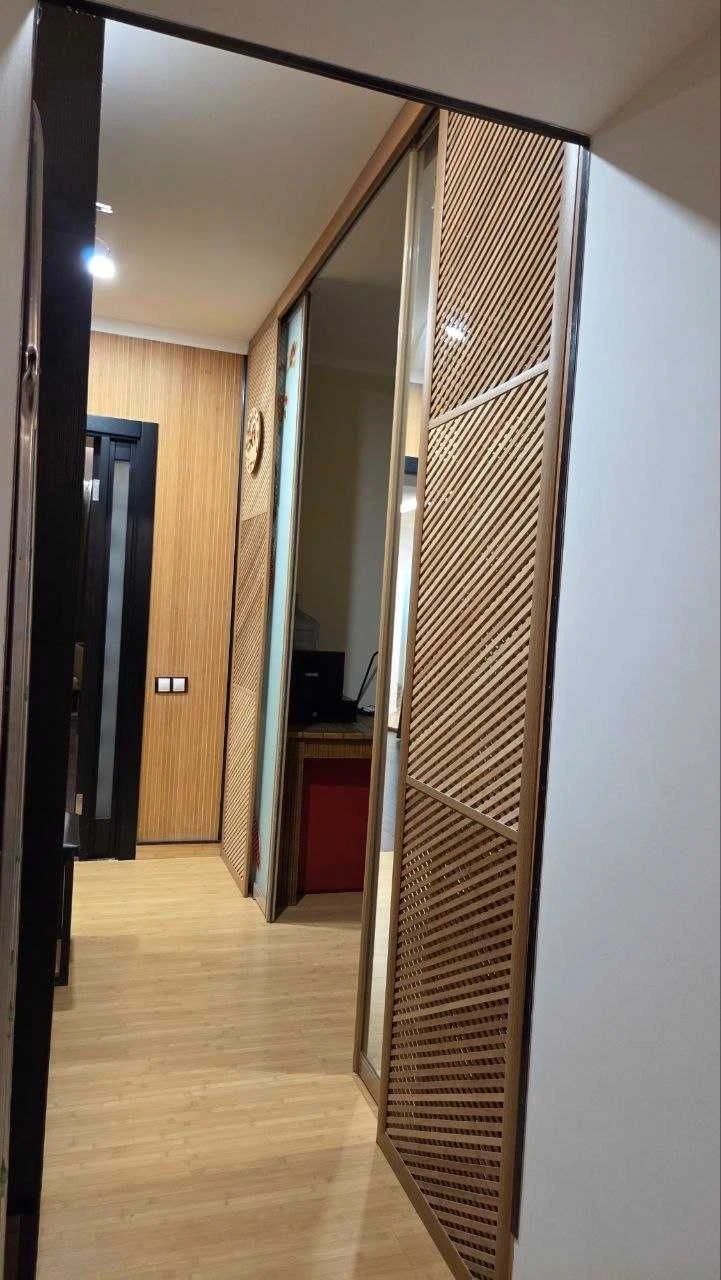 Two-bedroom apartment for sale, 91.8 sq.m. with renovation in the center